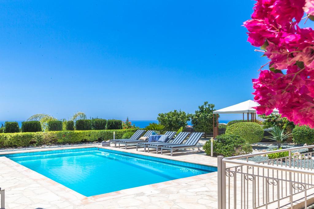 Villa Linda Пея Екстериор снимка